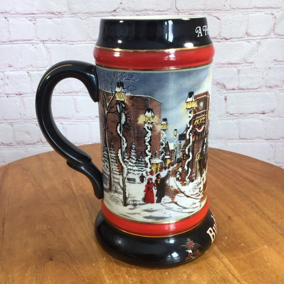 Vintage Budweiser 1992 Collector’s Series “A Perfect Christmas” Ceramic Stein - Picture 4 of 8